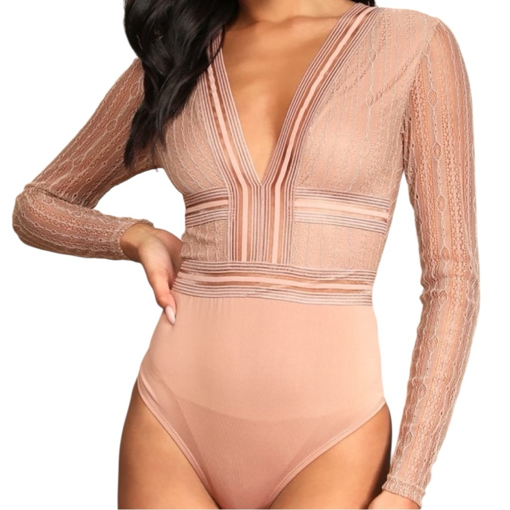 Lulus Women’s Casita Beige Sheer Lace Long Sleeve‎ Bodysuit  Sz L
